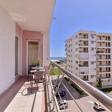 Apartmán Summerland Apartament 3 Camere Mamaia