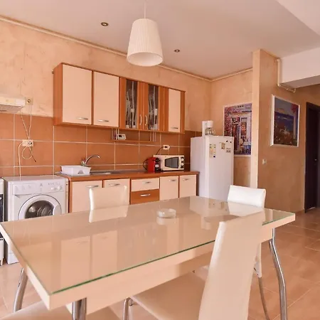 Summerland Apartament 3 Camere *
