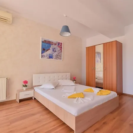 Summerland Apartament 3 Camere *